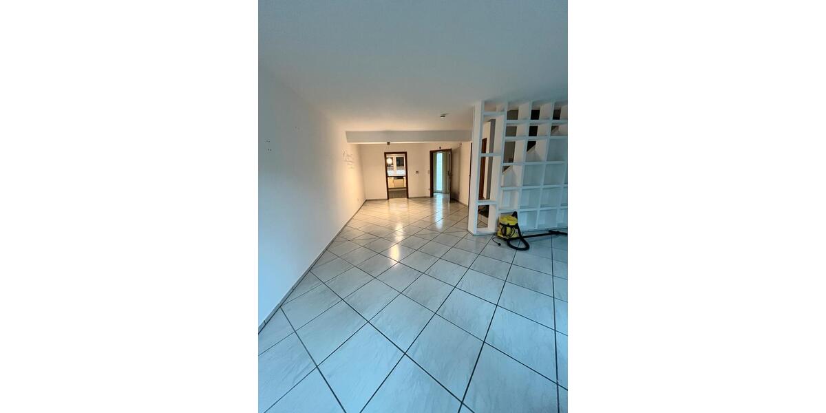 Doppelhaushälfte Köln Mülheim - 4 Zimmer, 114 m&sup2;, 2.000&euro; | Angebot:24662735