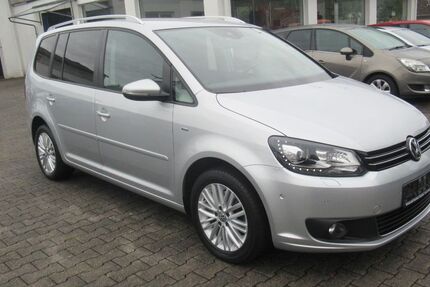 VW Touran 142.681 km 11.599 &euro; Hennef 53773