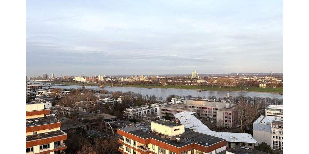 Wohngenuss & Rheinblick, frisch modernisierte 3 Zimmer mit Rundum-Panorama-Balkon, neues Bad, Aufzug 3 zimmer