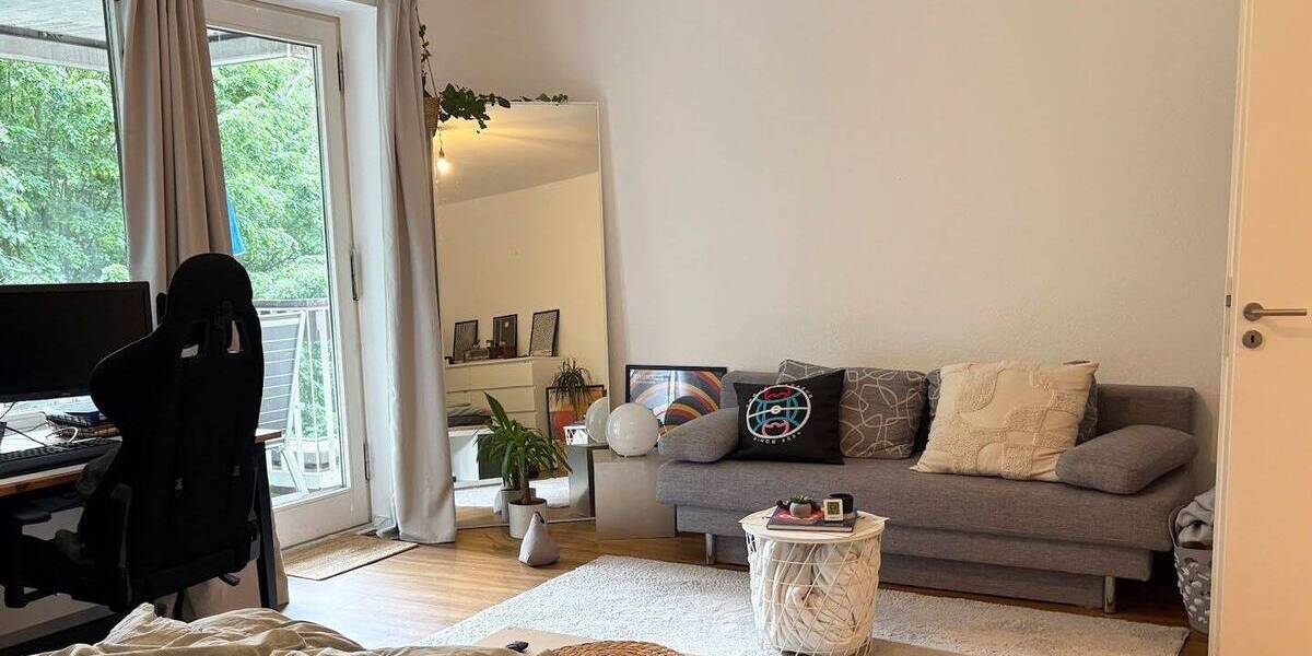 Etagenwohnung Köln Bayenthal - 4 Zimmer, 114 m&sup2;, 1.650&euro; | Angebot:26804289