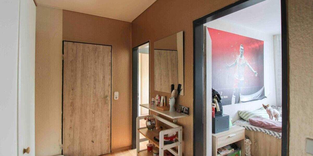 Etagenwohnung Bergheim Ahe - 3 Zimmer, 71 m&sup2;, 78.000&euro; | Angebot:25837353