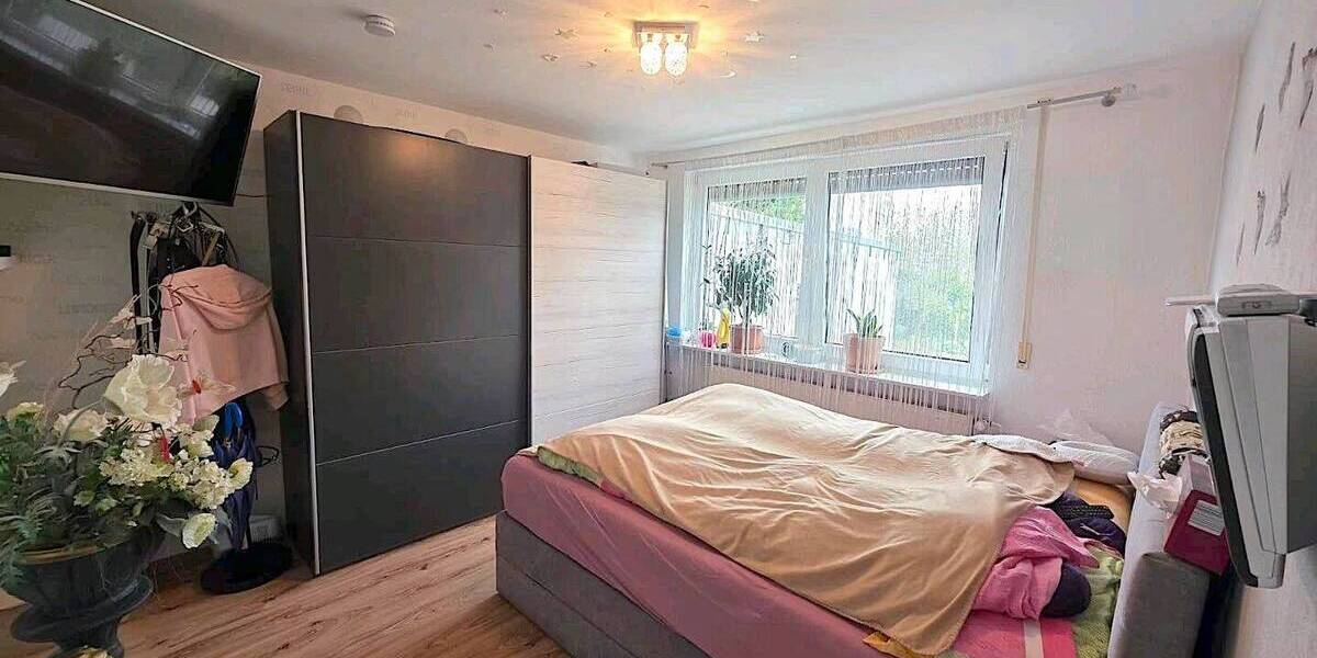 Mehrfamilienhaus, Wohnhaus Bergheim Oberaußem - 7 Zimmer, 150 m&sup2;, 280.000&euro; | Angebot:26795021