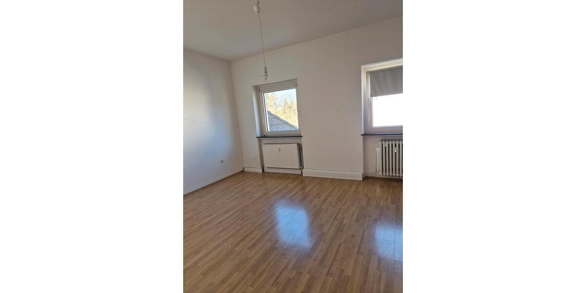 Terrassenwohnung Bonn Hardtberg - 4 Zimmer, 120 m&sup2;, 1.400&euro; | Angebot:25900210
