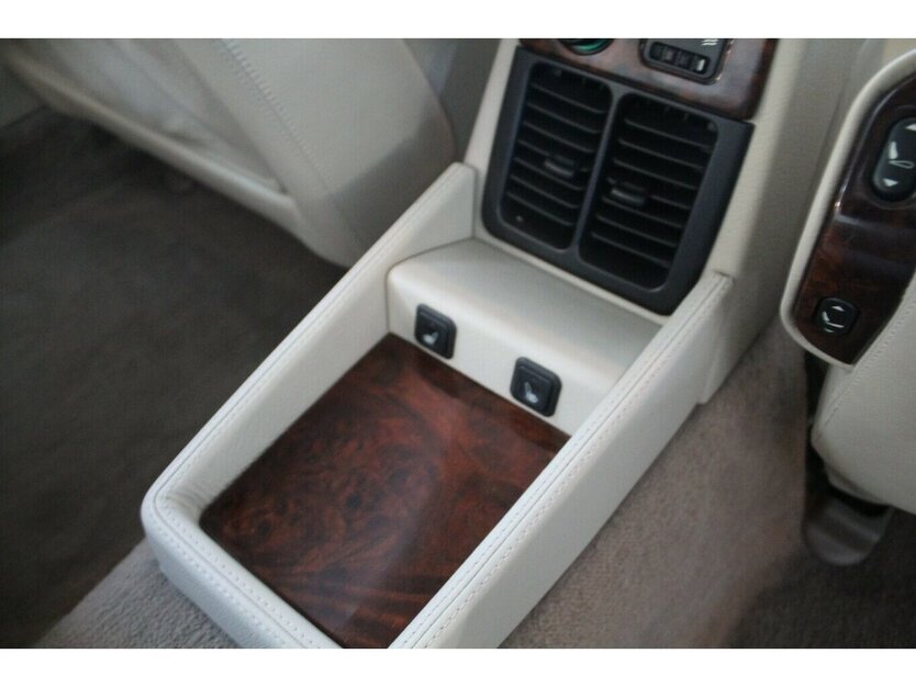 Jaguar XJ 4.0 Lang Automatik - Leder - Schiebedach - 119.865 km 19.980 € Euskirchen 53881