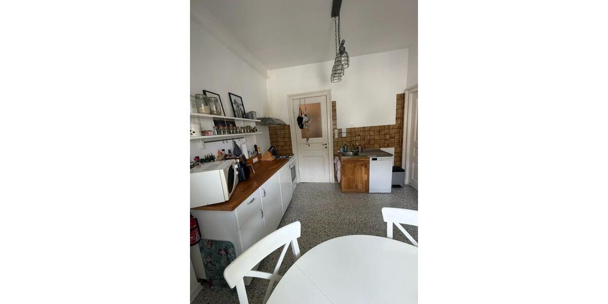 Etagenwohnung Bonn Gronau - 3 Zimmer, 85 m&sup2;, 1.100&euro; | Angebot:25378993