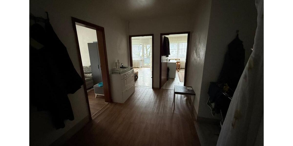 Etagenwohnung Niederkassel - 4 Zimmer, 84 m&sup2;, 138.000&euro; | Angebot:26145631