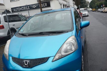 Honda Jazz 269.000 km 1.999 € Köln 51143