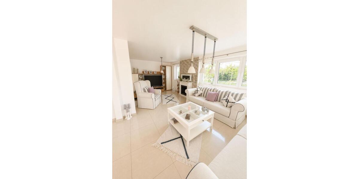 Erdgeschoßwohnung Odenthal - 5 Zimmer, 123 m&sup2;, 350.000&euro; | Angebot:27078464