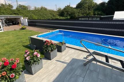 Haus Köln Mülheim - 12 Zimmer, 270 m&sup2;, 740.000&euro; | Angebot:27142608